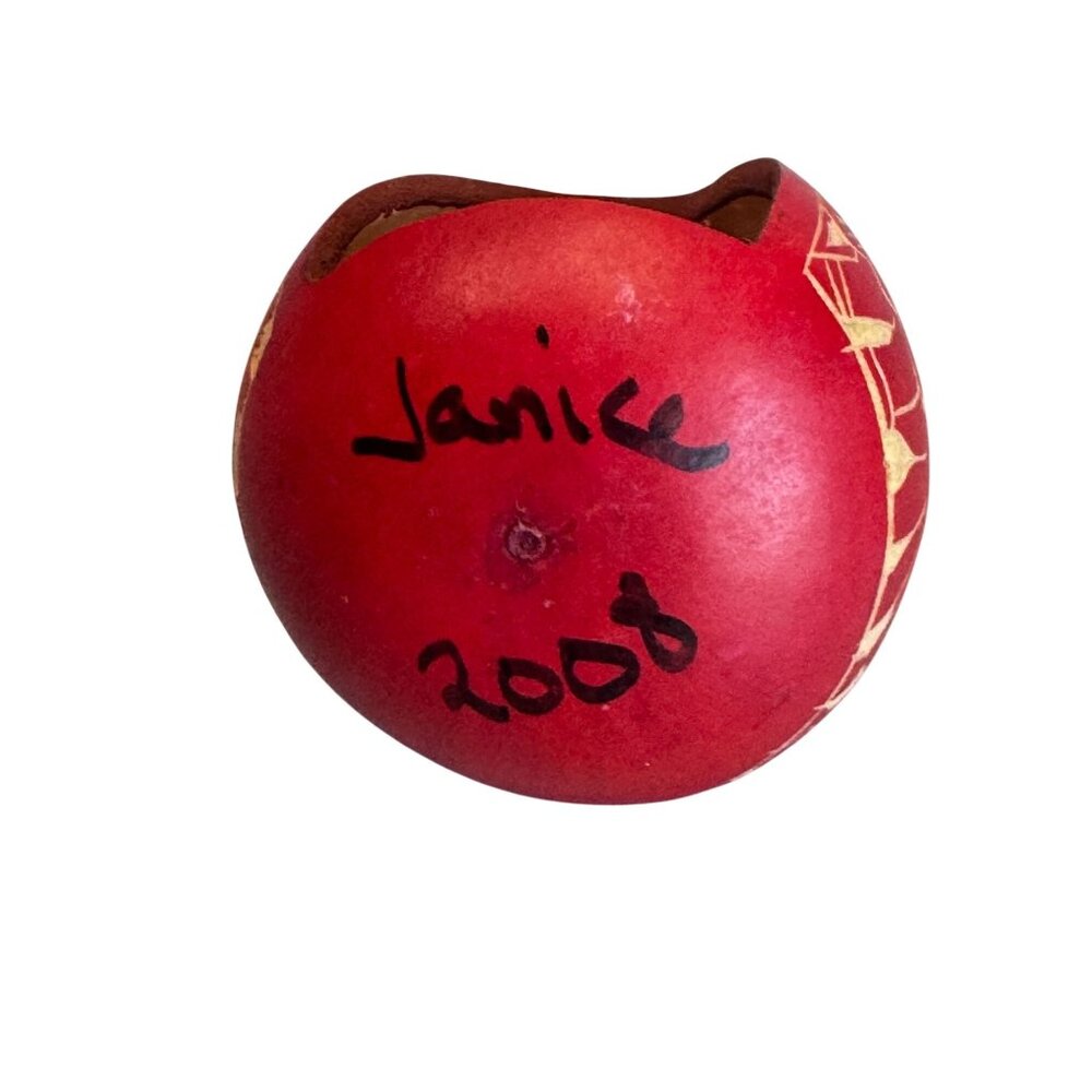 Mexican Folk Art Nativity Gourd Ornament Handcrafted Ornament Signed 2008 4 1/4" - Picture 5 of 8